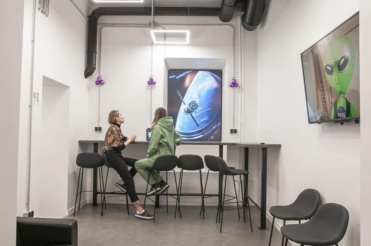 Av-2 Capsule Hotel Киев Украина