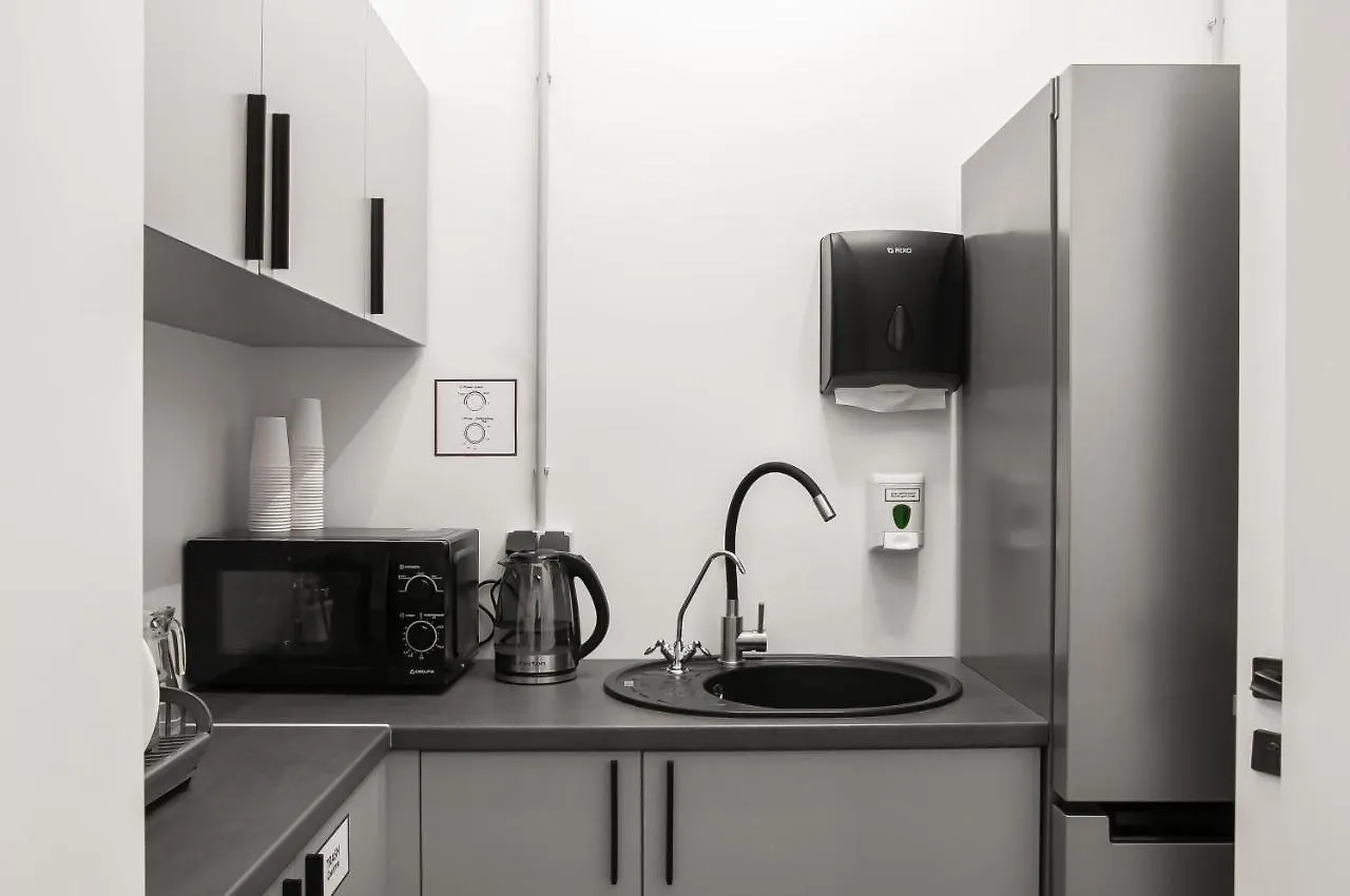 Av-2 Capsule Hotel كييف